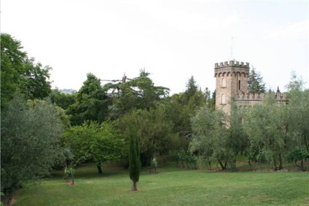 Apartamento Casa La Torre Un Castello Alle Porte Di Firenze *